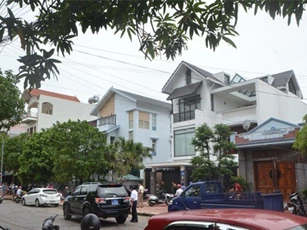 Quảng Ninh: Bàng hoàng phát hiện 2 chị em tử vong trong nhà