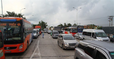 Trạm thu phí Cai Lậy: Chuyên gia giao thông nói gì?