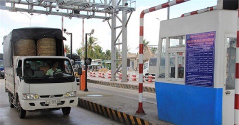 Trạm thu phí Cai Lậy: Xả cửa, nhân viên dừng hoạt động 