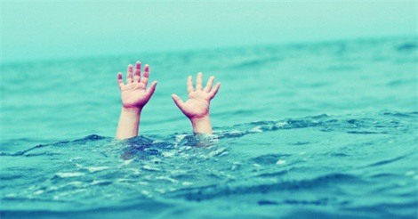 Quảng Ninh: Hai chị em gái trượt chân ngã xuống hồ tử vong 