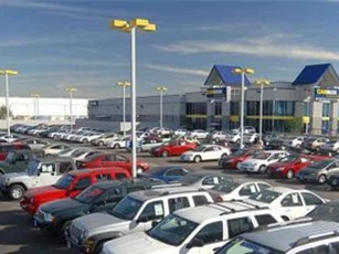 Cân nhắc giá tính thuế tiêu thụ đặc biệt với ôtô dưới 9 chỗ