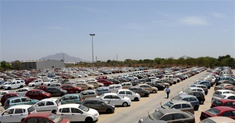 Ôtô từ Indonesia ồ ạt tràn vào Việt Nam