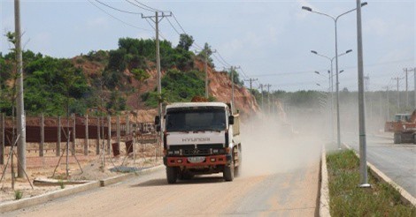 Tiếng kêu cứu từ các doanh nghiệp trong khu, cụm công nghiệp: Mang con bỏ chợ?