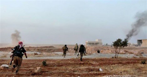 Bị quân đội Syria đánh tơi tả ở Đông Homs, IS cắm đầu chạy