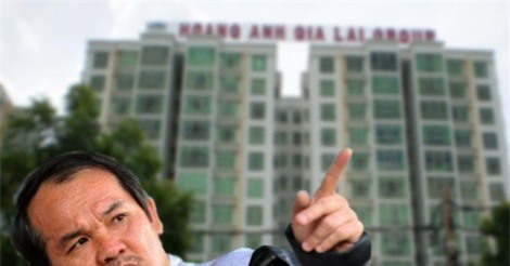 Hai cổ phiếu của bầu Đức ra khỏi diện cảnh báo