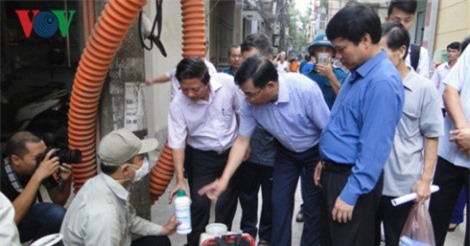 Dịch sốt xuất huyết: 12 nơi báo động đỏ tại Hà Nội