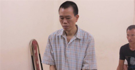 Nghi vợ ngoại tình, chồng chốt cửa cầm dao truy sát