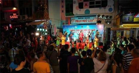 Phố đi bộ Bùi Viện chính thức đi vào hoạt động