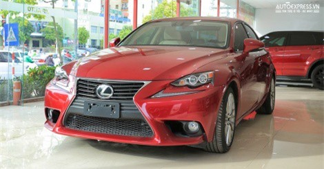 Soi kỹ Lexus IS250 - Biểu tượng xe sang một thời ở Việt Nam