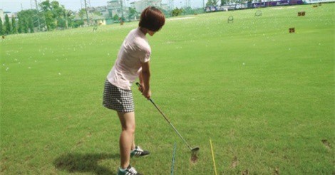 Để có một đường swing đúng