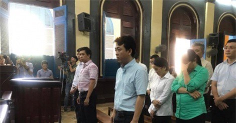 Lãnh đạo VN Pharma nhập thuốc trị ung thư giả bị đề nghị 12 năm tù