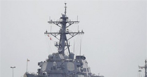 Phát hiện thi thể thủy thủ Mỹ sau va chạm tàu khu trục