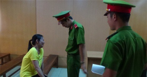 Sợ chết, nữ bị cáo mắc căn bệnh thế kỷ gào khóc lĩnh án 