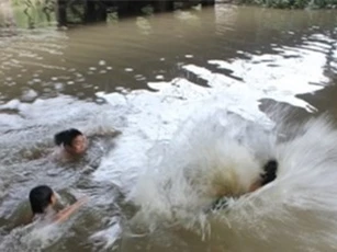 Xót xa 3 em nhỏ đuối nước thương tâm ở Khánh Hòa