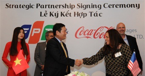 Coca-Cola "bắt tay" với FPT lấn sâu vào thị trường Việt Nam