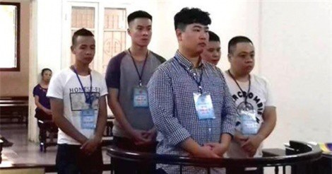 Trộm tiền để mua hàng hiệu, ​nhóm hacker Việt lĩnh án 