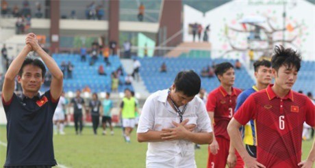 U22 Việt Nam thua thảm, HLV Hữu Thắng nói lời từ chức