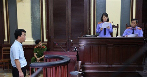 Nhập thuốc ung thư giả: Nguyên tổng giám đốc VN Pharma lĩnh án