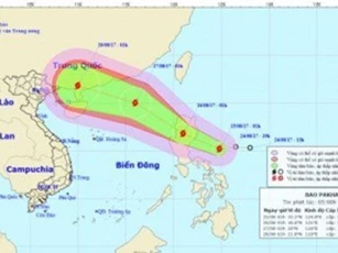 Sau Hato, cơn bão mới Pakhar đang tiến gần biển Đông