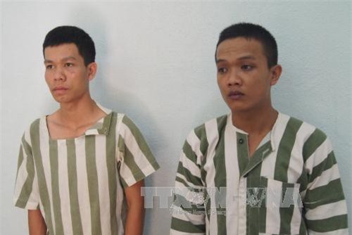 Hỗn chiến trước quán bar: Ít nhất 1 người chết, 1 người nguy kịch