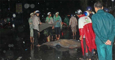 Truy tìm tài xế ôtô gây tai nạn khiến 2 người thương vong