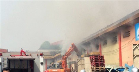 Cháy kho hàng ở cảng Hà Nội: Tình tiết mới nhất