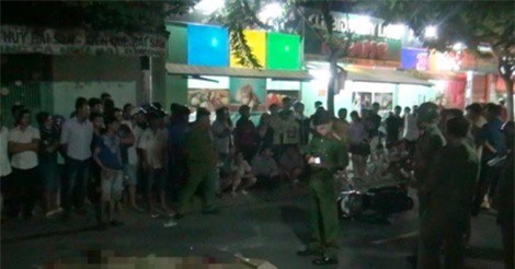 Người thân gào khóc bên thi thể nam thanh niên bị xe tải cán tử vong