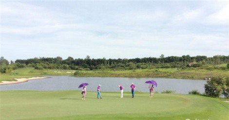 Thế nào là điểm đối xứng đối diện trong bẫy nước cọc đỏ?