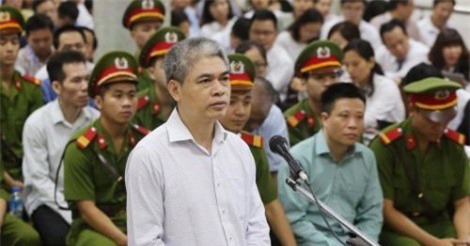 Đại án OceanBank: Nguyễn Xuân Sơn quanh co trước tòa