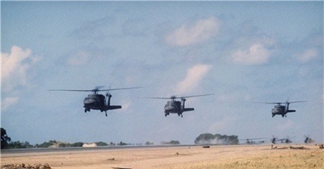 Trực thăng Mỹ lại chở loạt chỉ huy IS trốn khỏi Deir Ezzur