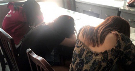 "Tú bà" tuyển gái quê nuôi ăn ở phục vụ bán dâm