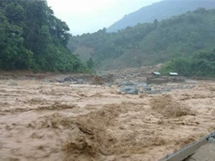 Cảnh báo nguy cơ sạt lở đất, lũ quét đặc biệt cao ở vùng núi Bắc Bộ