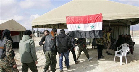 Hạ vũ khí đầu hàng quân đội Syria, 500 phiến quân được ân xá