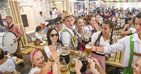 "Xõa" hết mình với lễ hội bia cực chất trên đỉnh Bà Nà