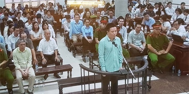 Đại án OceanBank: Hà Văn Thắm lấy tiền đâu chi lãi ngoài?