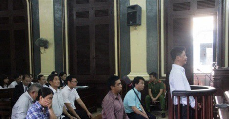 Nhập thuốc ung thư giả: Tình tiết mới nhất 