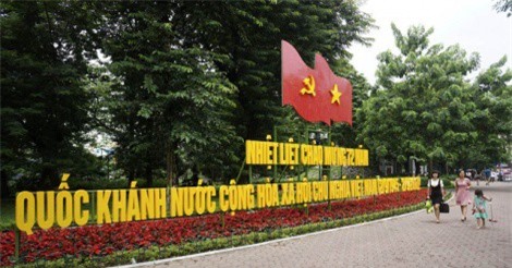 Hà Nội trang hoàng chào mừng Quốc khánh 2/9