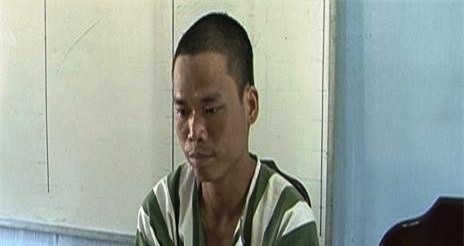 Giật túi xách của một phụ nữ, tên trộm bị hàng chục người dân vây bắt