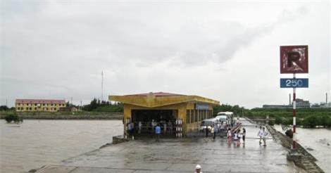 Phà Đình Vũ ngừng hoạt động, người lao động sẽ đi về đâu?