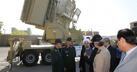 Iran thử nghiệm hệ thống tên lửa phòng không "Bavar-373"