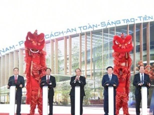 Tỷ phú Phạm Nhật Vượng xây nhà máy sản xuất ôtô Vinfast