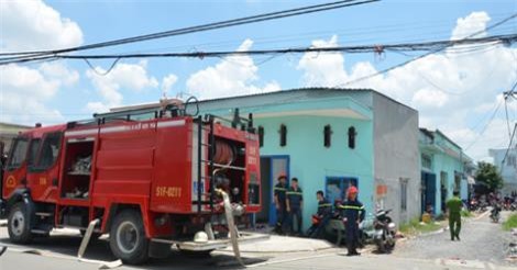 Nam thanh niên bắt cóc bé trai, cố thủ dọa tẩm xăng phóng hỏa