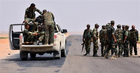 Quân đội Syria tấn công căn cứ IS cách Deir Ezzur 5km