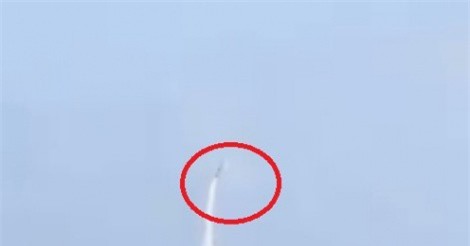 VIDEO: Tàu chiến Nga nã tên lửa hành trình vào mục tiêu IS ở Syria