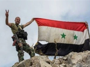 Quân đội Syria dùng vũ khí chống tăng "thổi bay" xe bọc thép của IS