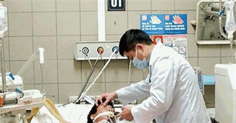 2 người tử vong, 1 người tiên lượng xấu do uống rượu methanol