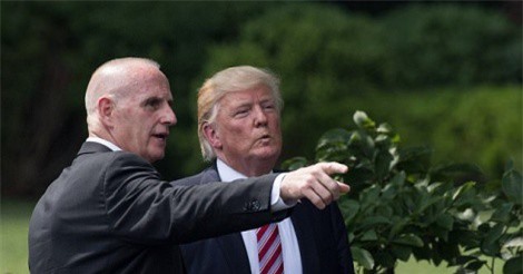 Nhà Trắng lại biến động nhân sự, "cánh tay phải" của Trump sắp rời đi