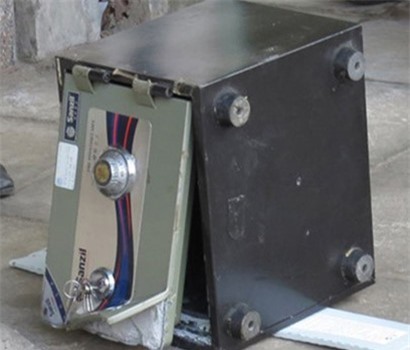 Hà Nội: Bảo vệ phá két sắt, trộm cắp 300 triệu của trường