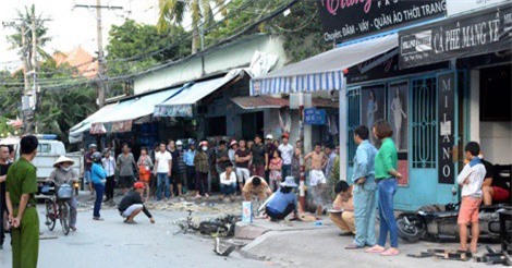 Xe Ford Ranger nổ lốp, tông chết người ở Sài Gòn 