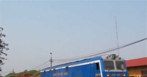 Đường sắt Việt Nam xin vay gần 4.700 tỷ mua đầu máy, toa tàu